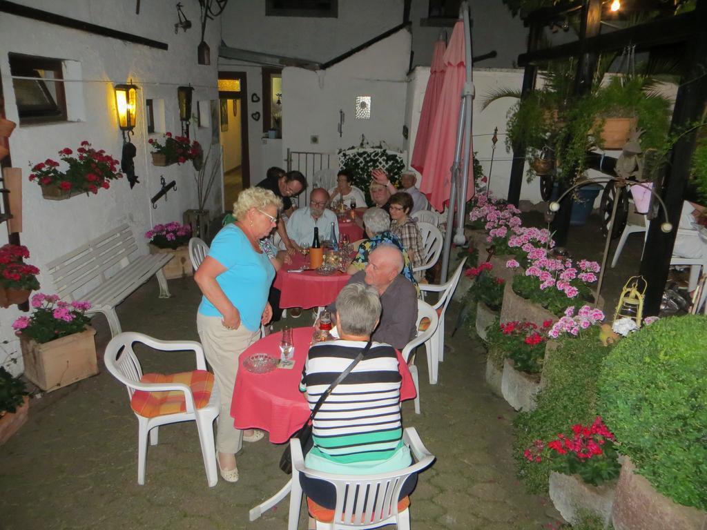Landgasthaus Zur Kupferkanne Kobern-Gondorf Bagian luar foto